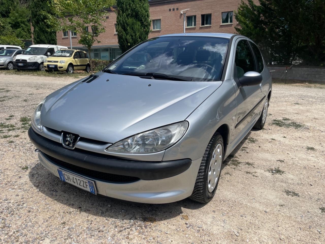 Peugeot 206 1.1 Benzina - Neopatentati