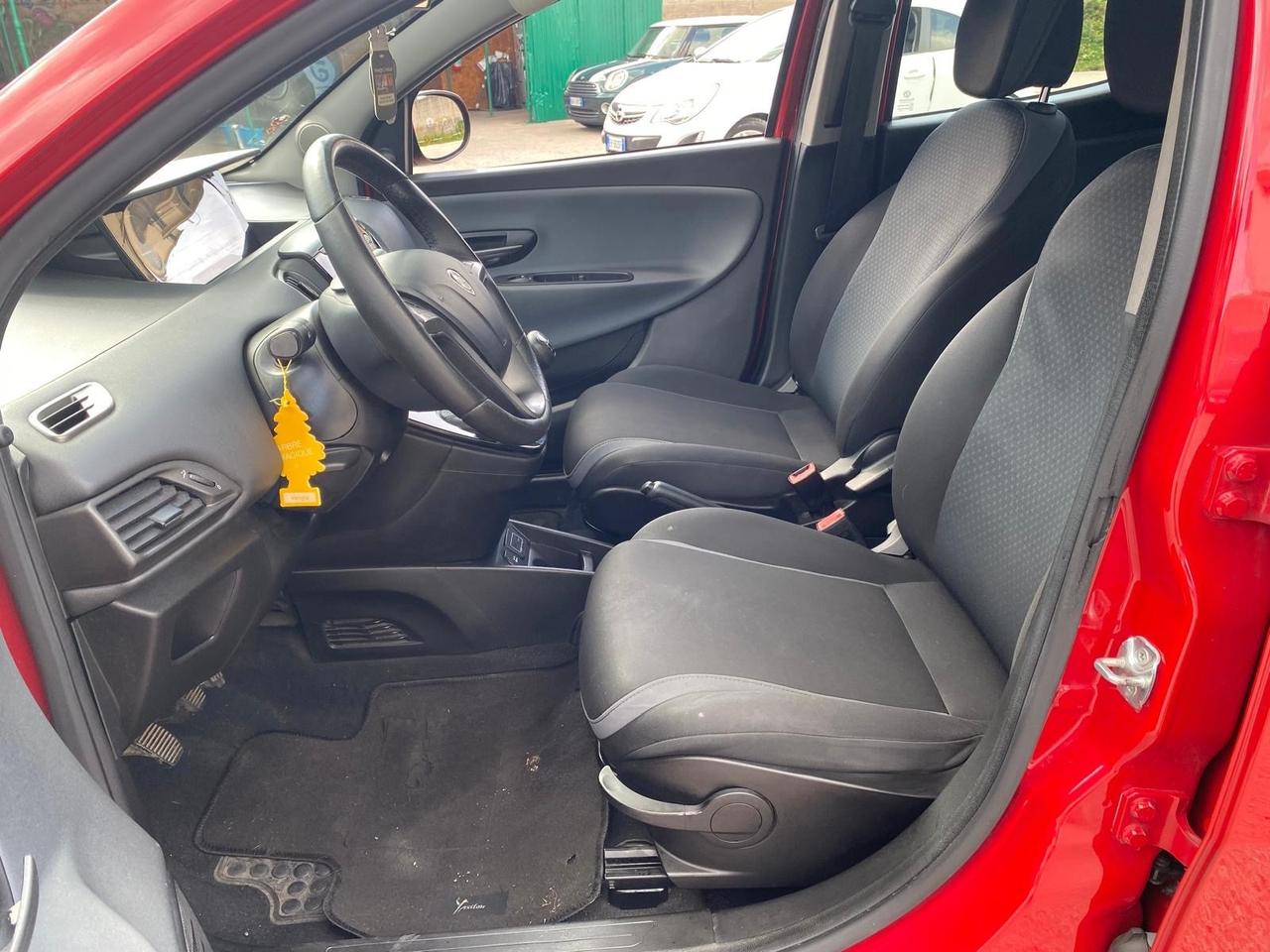 Lancia Ypsilon 1.3 MJT 16V 95 anno 2017
