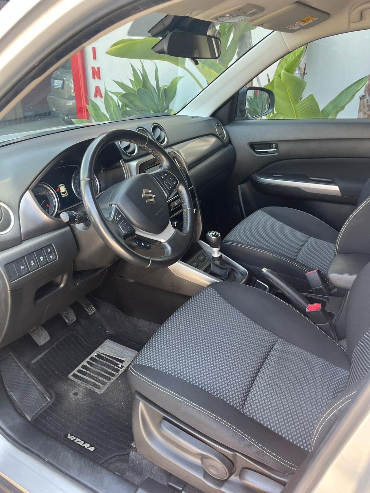 Suzuki Vitara 1.4 Hybrid Cool
