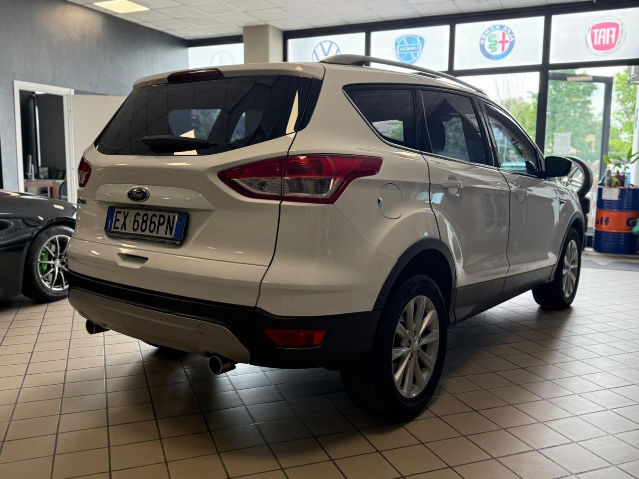 Ford Kuga 2.0 TDCI 150 CV S&S 4WD Titanium