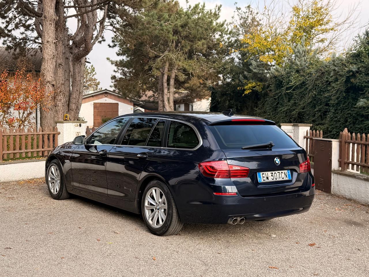 Bmw 520d Touring Business aut.8M euro6