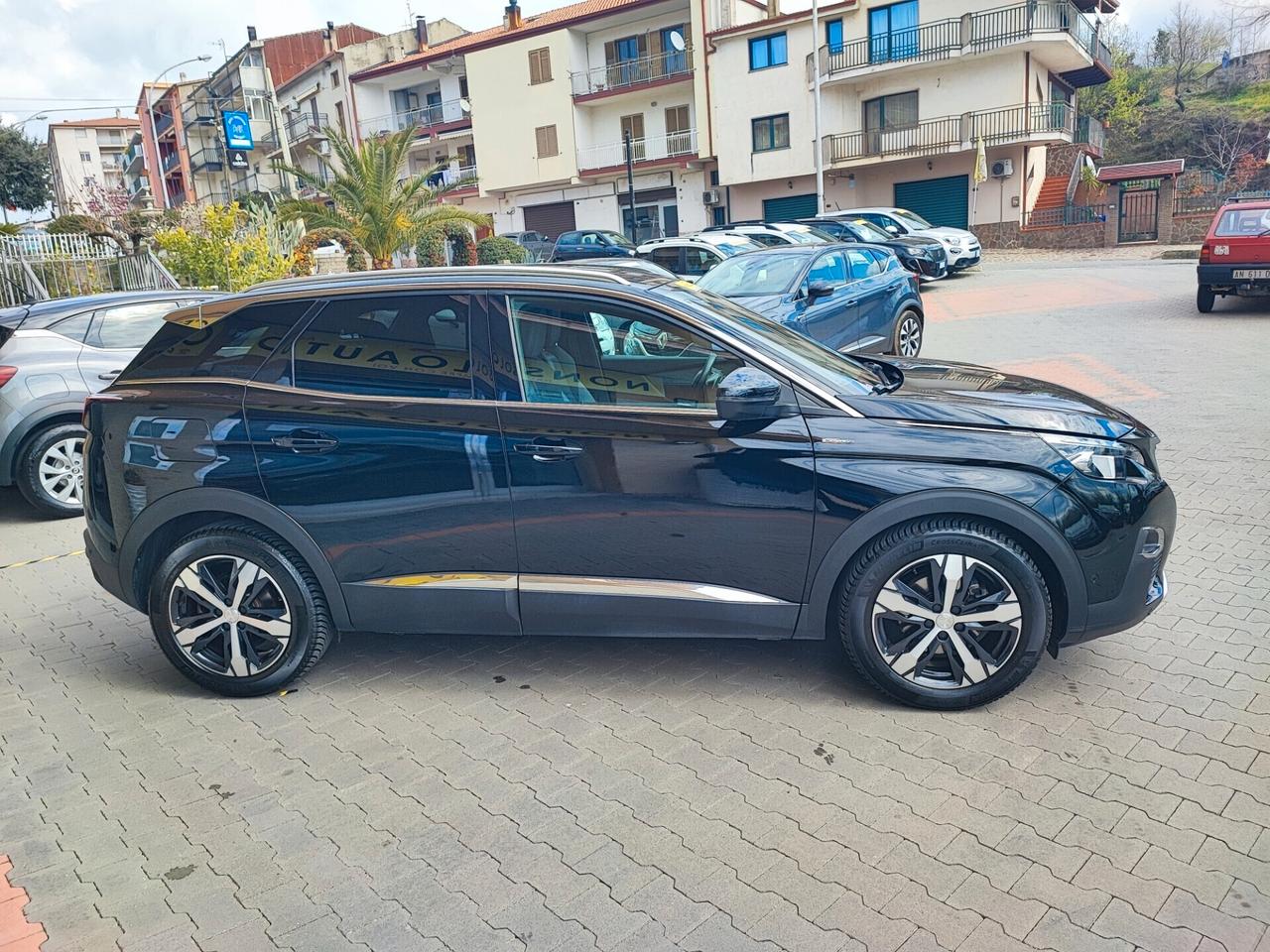 Peugeot 3008 BlueHDi 130 EAT8 GTLine-km75000-12/19