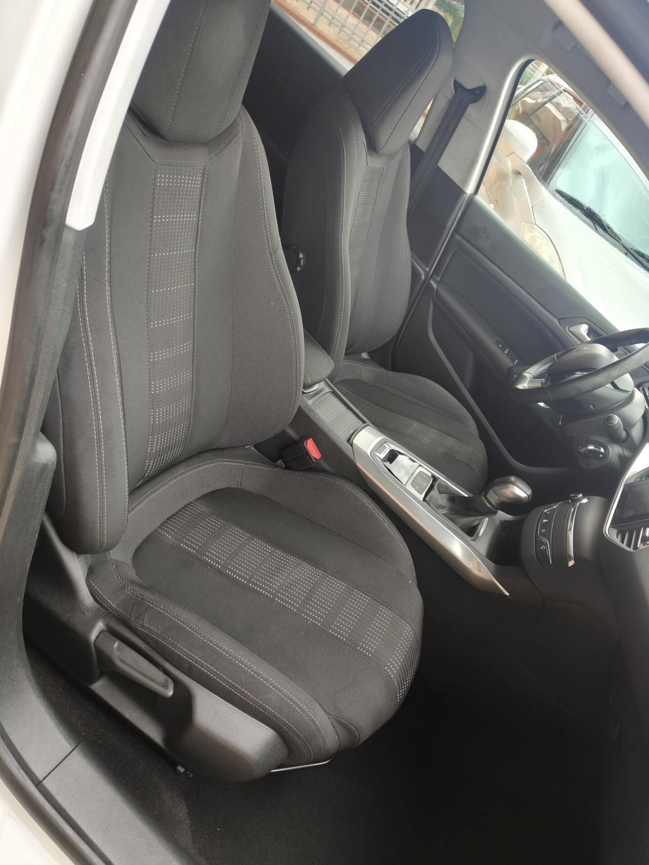 Peugeot 308 BlueHDi 120 S&S EAT6 SW Allure