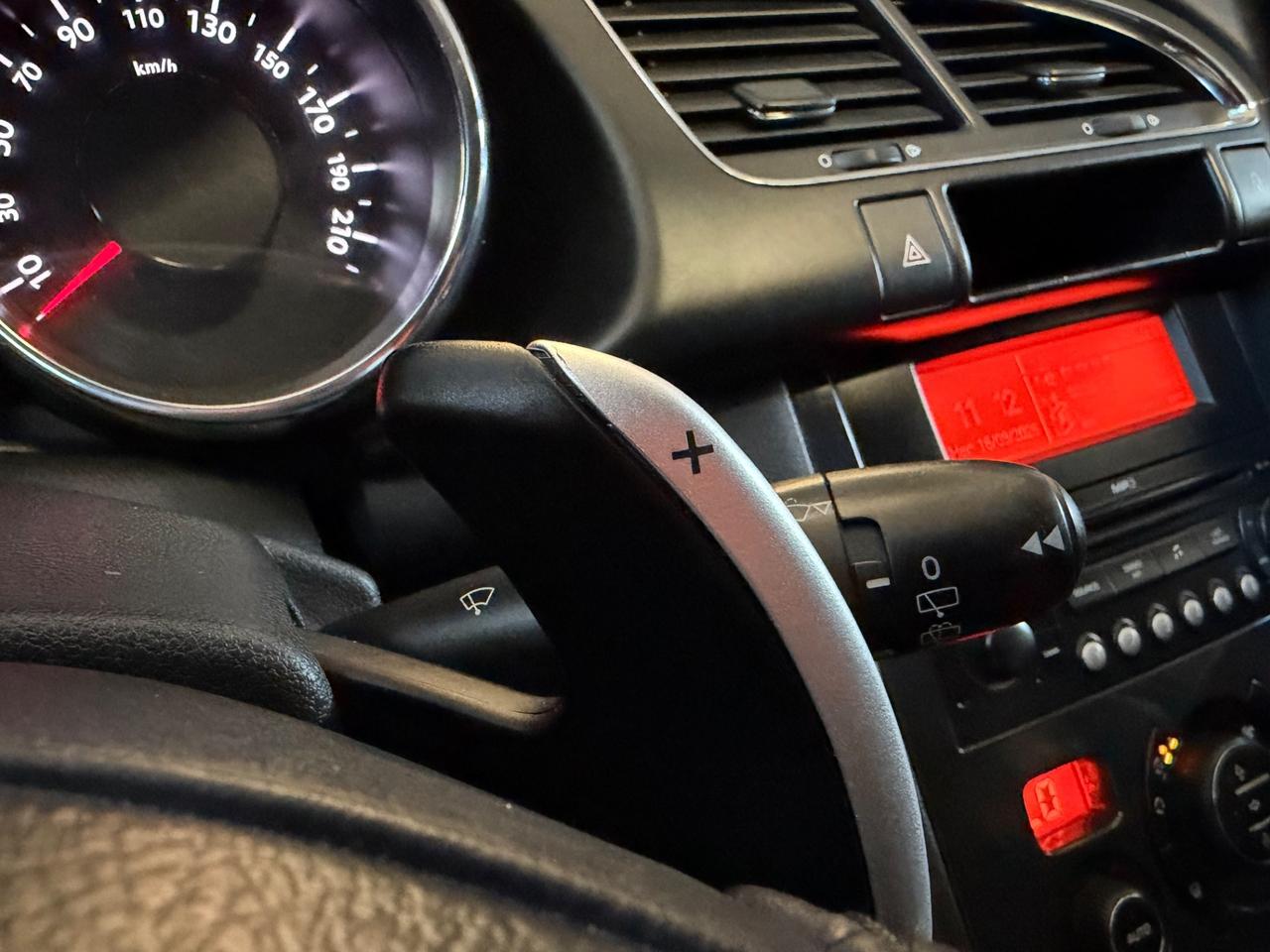 Peugeot 3008 1.6 HDi 110CV - CAMBIO AUTOMATICO