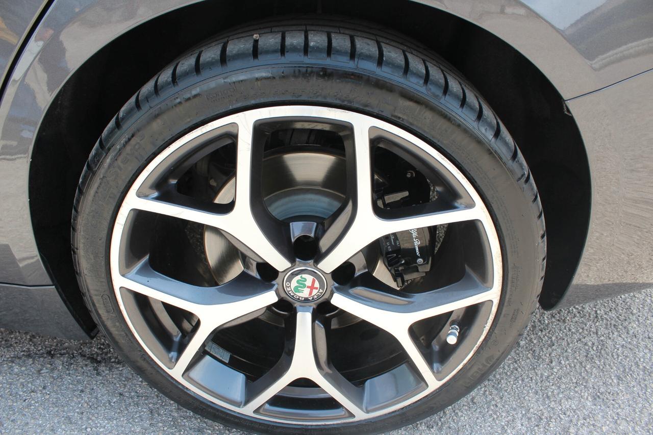 ALFA ROMEO GIULIA 2.2 TURBO DIESEL 190 CV AWD AUTOMATIC