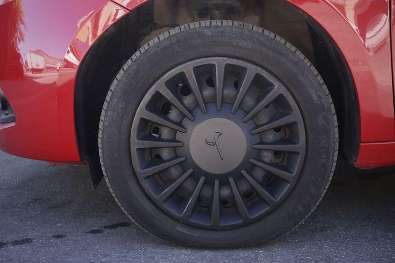 Lancia Ypsilon Lancia Ypsilon 1.0 FireFly 5 porte PROMOZIONE S&S Hybrid Silver Unicoproprietario
