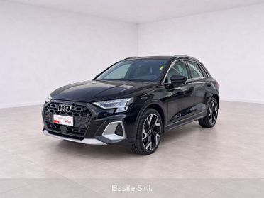 Audi A3 A3 allstreet 2.0 tdi Identity Contrast 150cv s-tronic