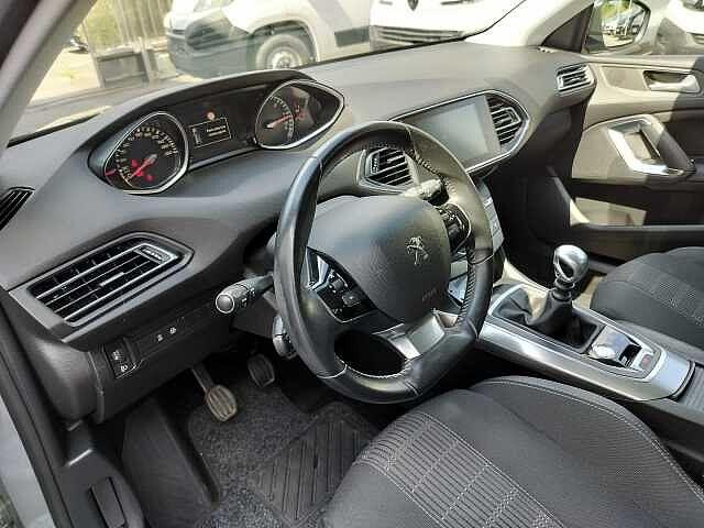 Peugeot 308 BlueHDi 130 S&S Allure
