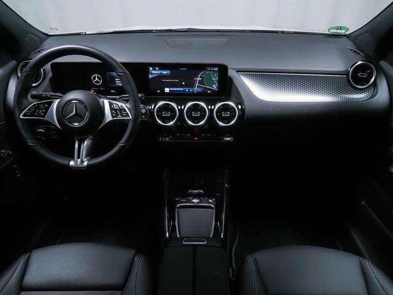 Mercedes-Benz GLA GLA 180 Automatic Progressive Advanced
