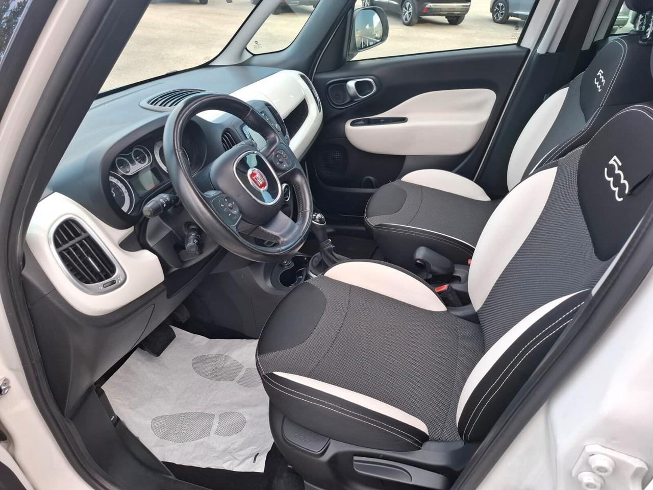 FIAT 500 L 1.3 MJT 95 CV TREKKING C. AUTO
