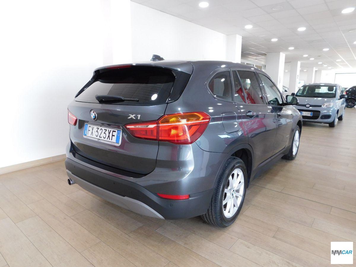 BMW - X1 - sDrive18d Advantage
