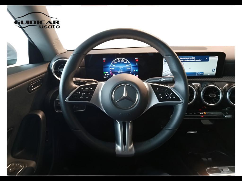 Mercedes-Benz CLA Sh.Brake - X118 2023 - CLA Shooting Brake 180 d Advanced auto