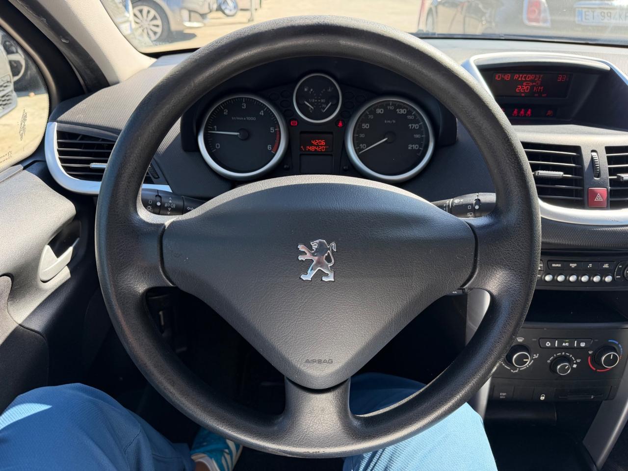 Peugeot 207 1.4 HDi 70CV 5p. Energie / 140.000KM