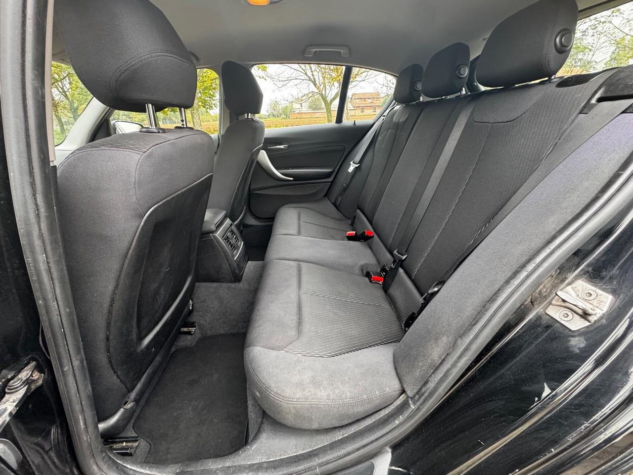 Bmw 116 116d 5p. Urban