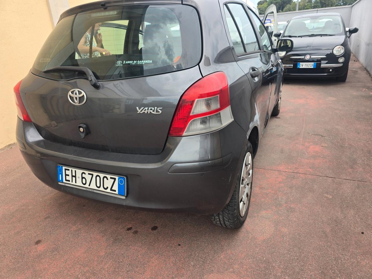 Toyota Yaris 1.0 5 porte