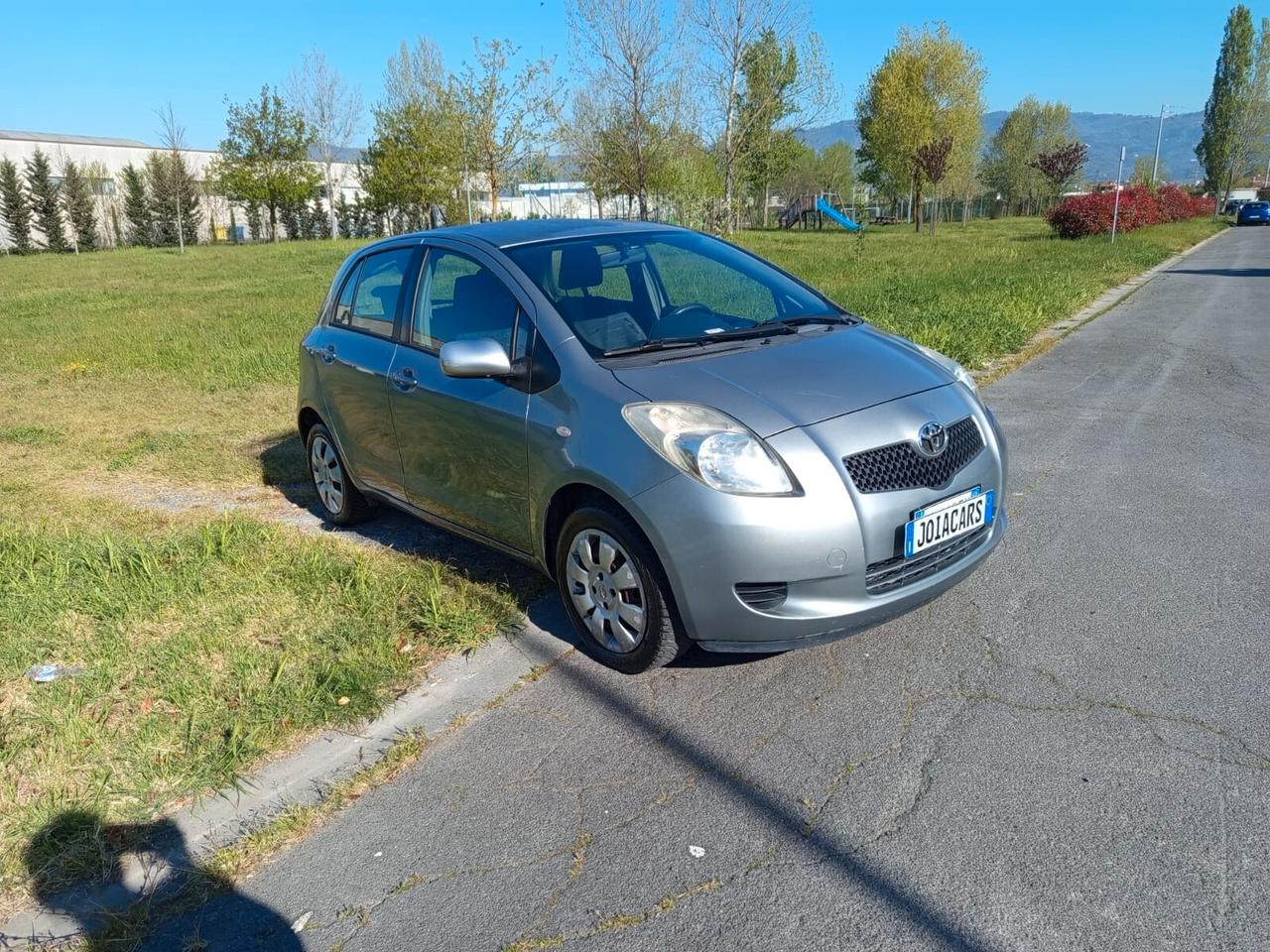 Toyota Yaris 1.0 5 porte Sol