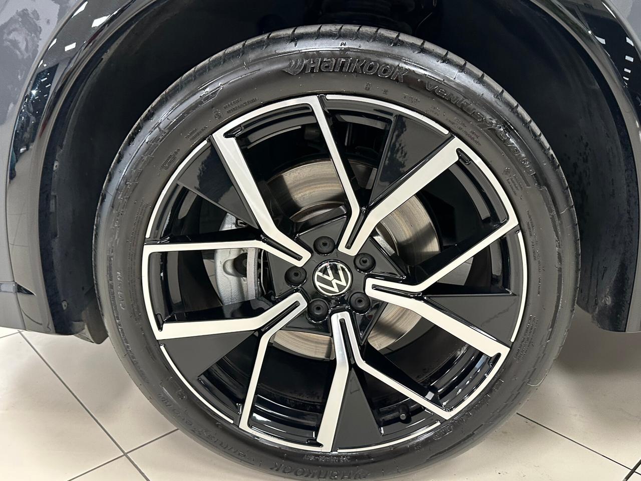 Volkswagen Tiguan 2.0 TDI 193 CV DSG 4MOTION R-Line - 2025