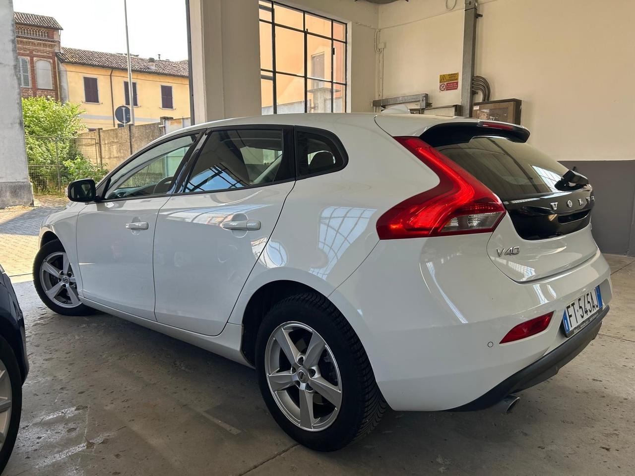 Volvo V40 D2 Geartronic Business