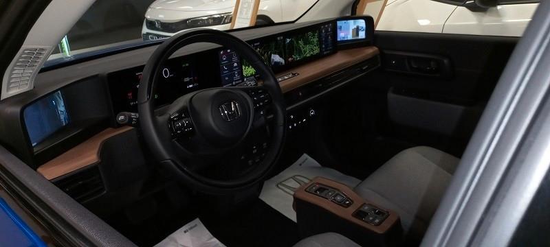 HONDA E ADVANCE 17