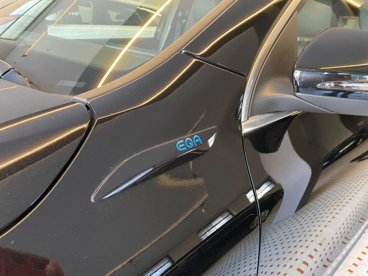 Mercedes-benz EQA 250 Sport Aziendale