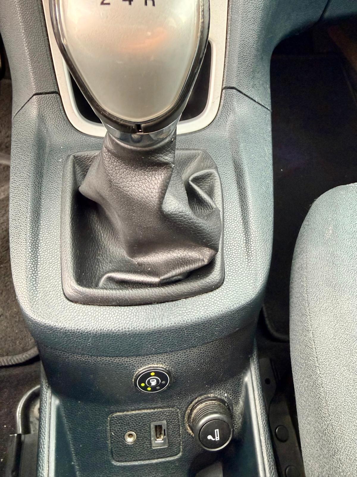 Ford Fiesta 1.4 5 porte Bz.- GPL Titanium