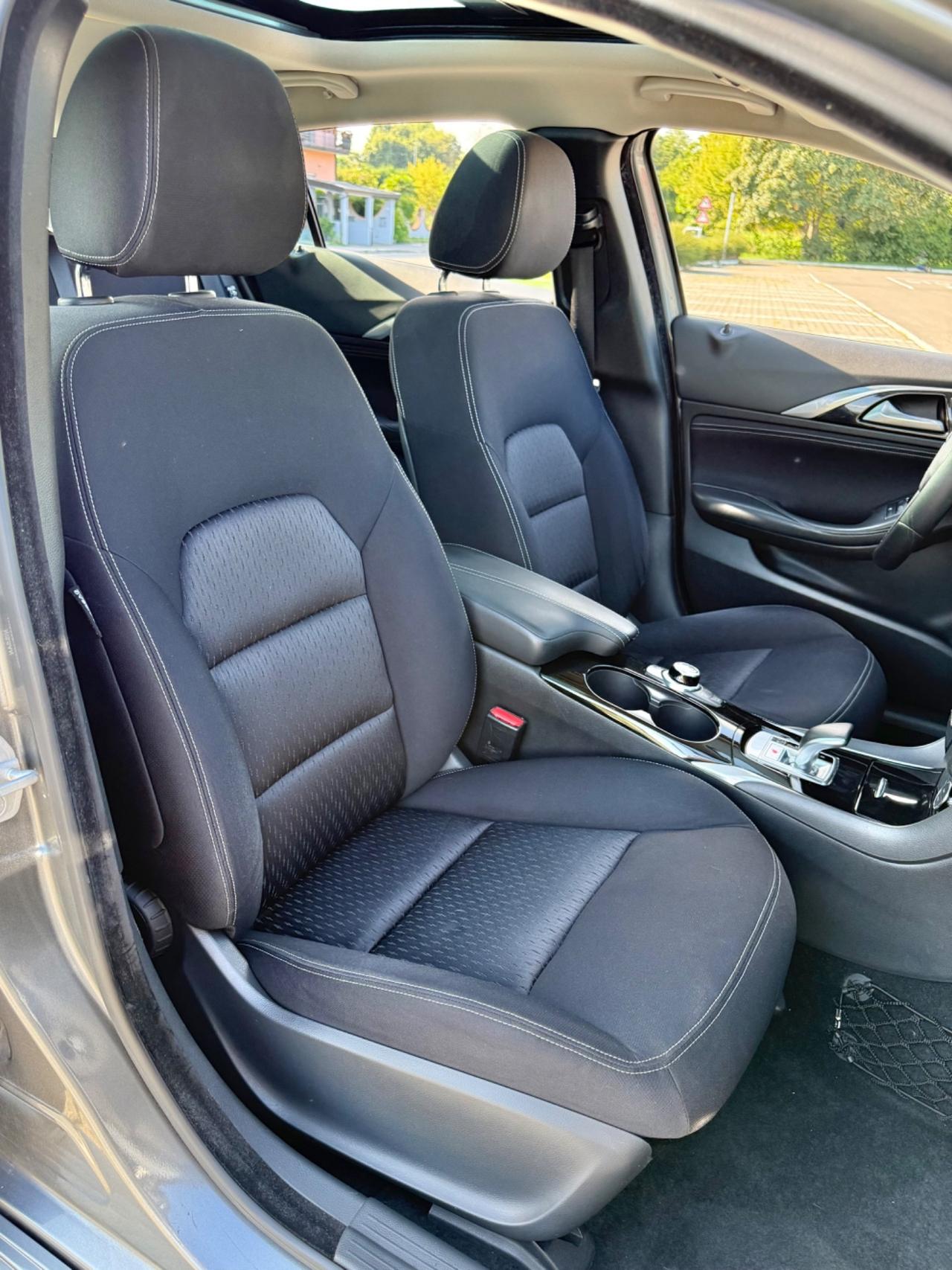 Infiniti Q30 1.5 diesel 109Cv DCT Automatik*Navi*Panorama