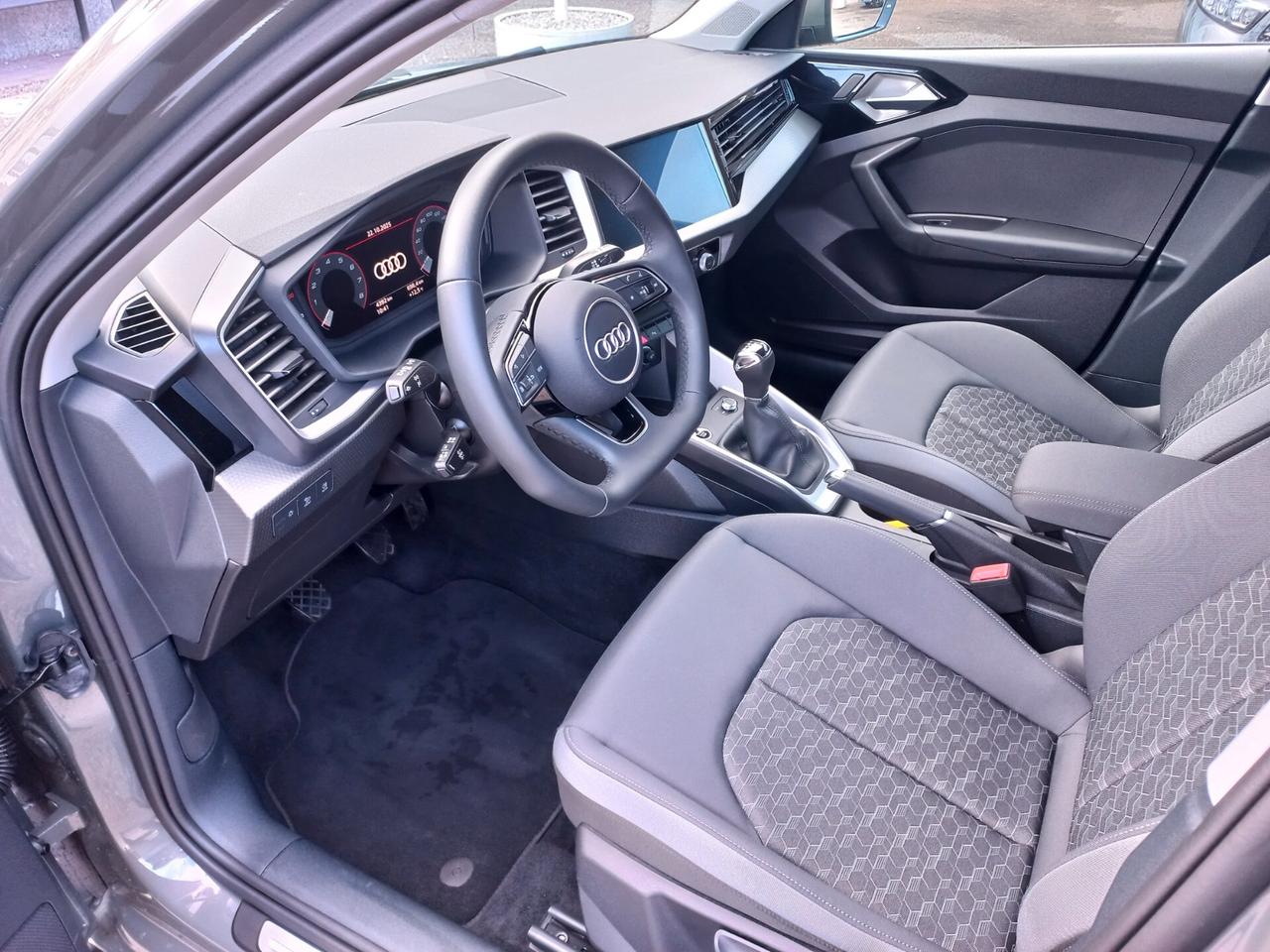 Audi A1 allstreet 30 TFSI Identity Contrast