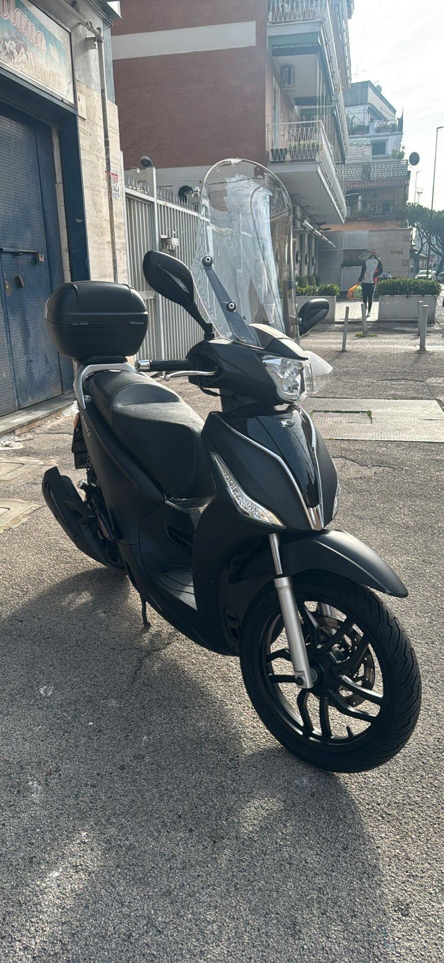 Kymco People S 200
