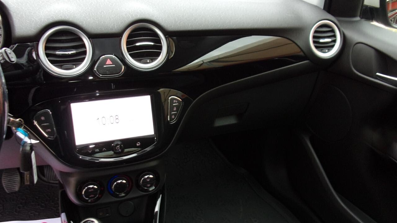 Opel Adam 1.4 87 CV GPL Tech Slam