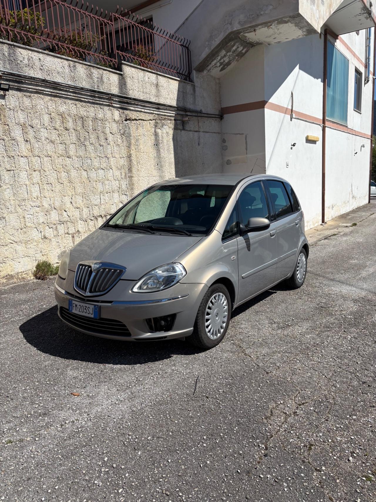 Lancia MUSA 1.3 Mjt 95 CV Platinum