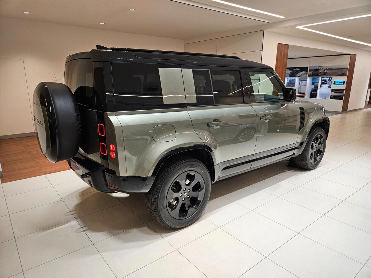 Land Rover Defender 110 3.0D 200CV AWD X-Dynamic SE *AUTOCARRO*