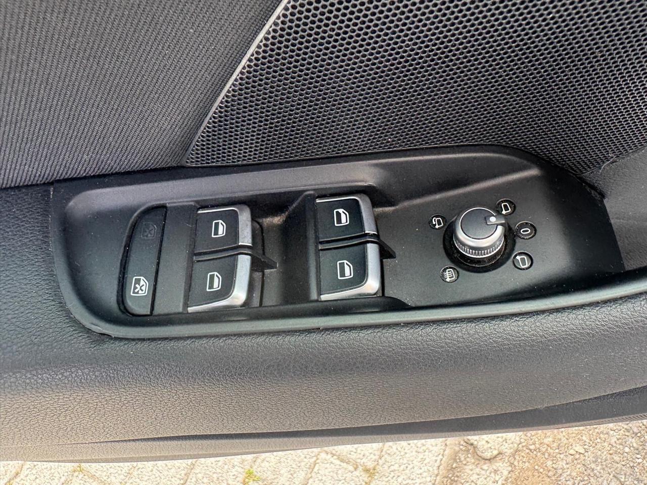 Audi A3 Sedan 2.0 TDI clean diesel quattro edition