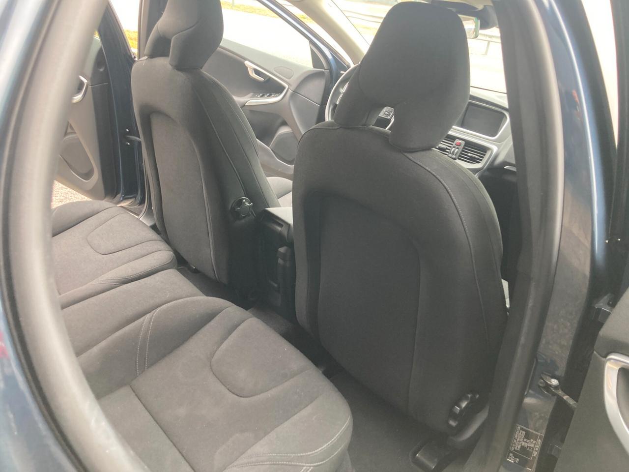 Volvo V40 D2 Geartronic Business