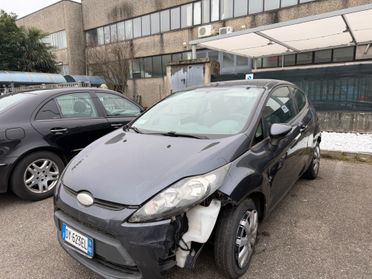 Ford Fiesta 1.2 benzina euro5a 82CV incidentato