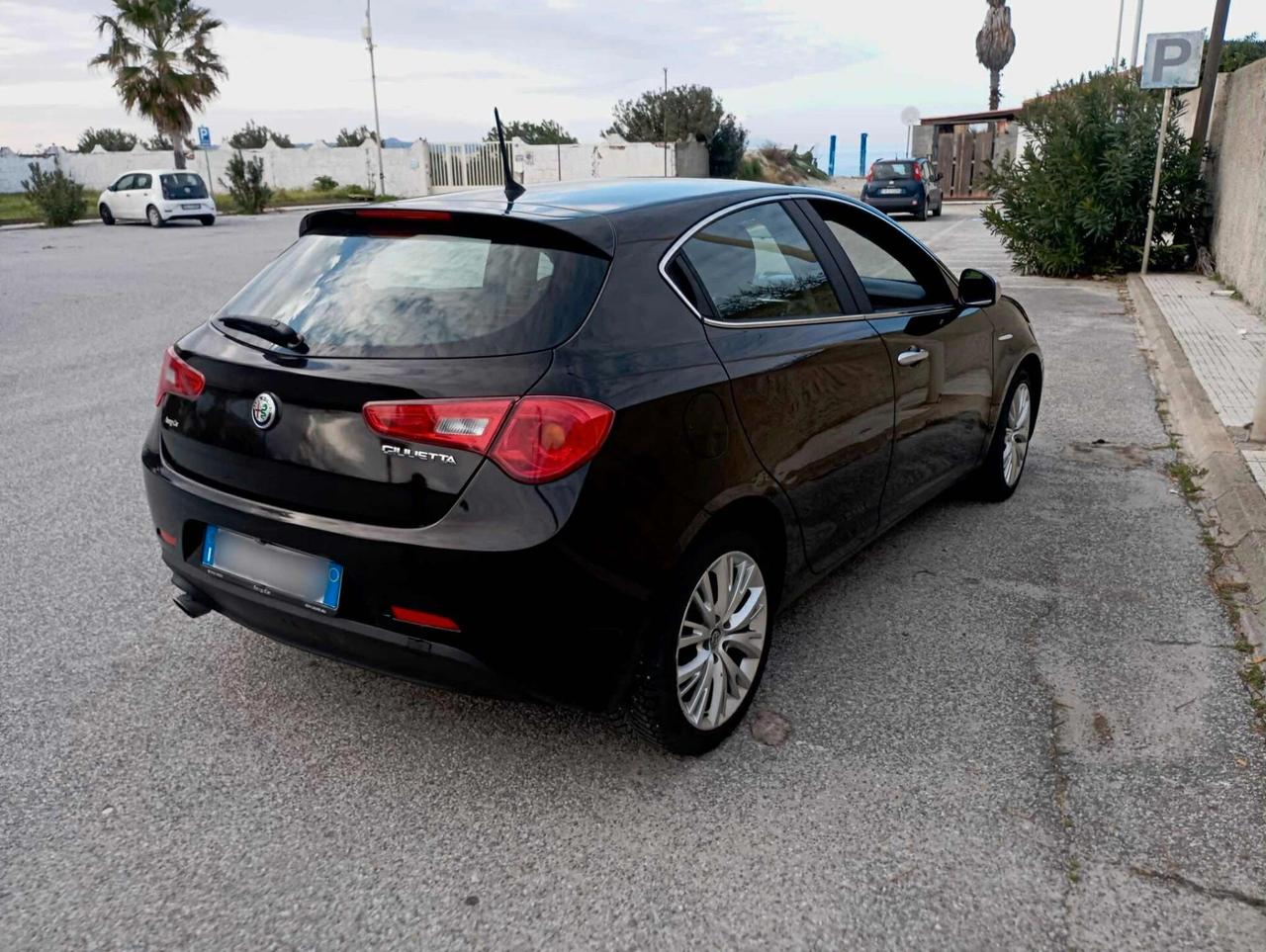 Alfa Romeo Giulietta 1.6 JTDm-2 120 CV Distinctive