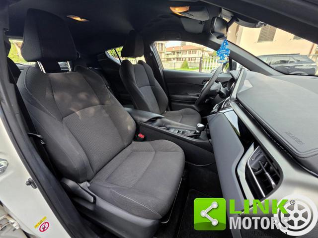 TOYOTA C-HR 1.8h Business 2wd e-cvt