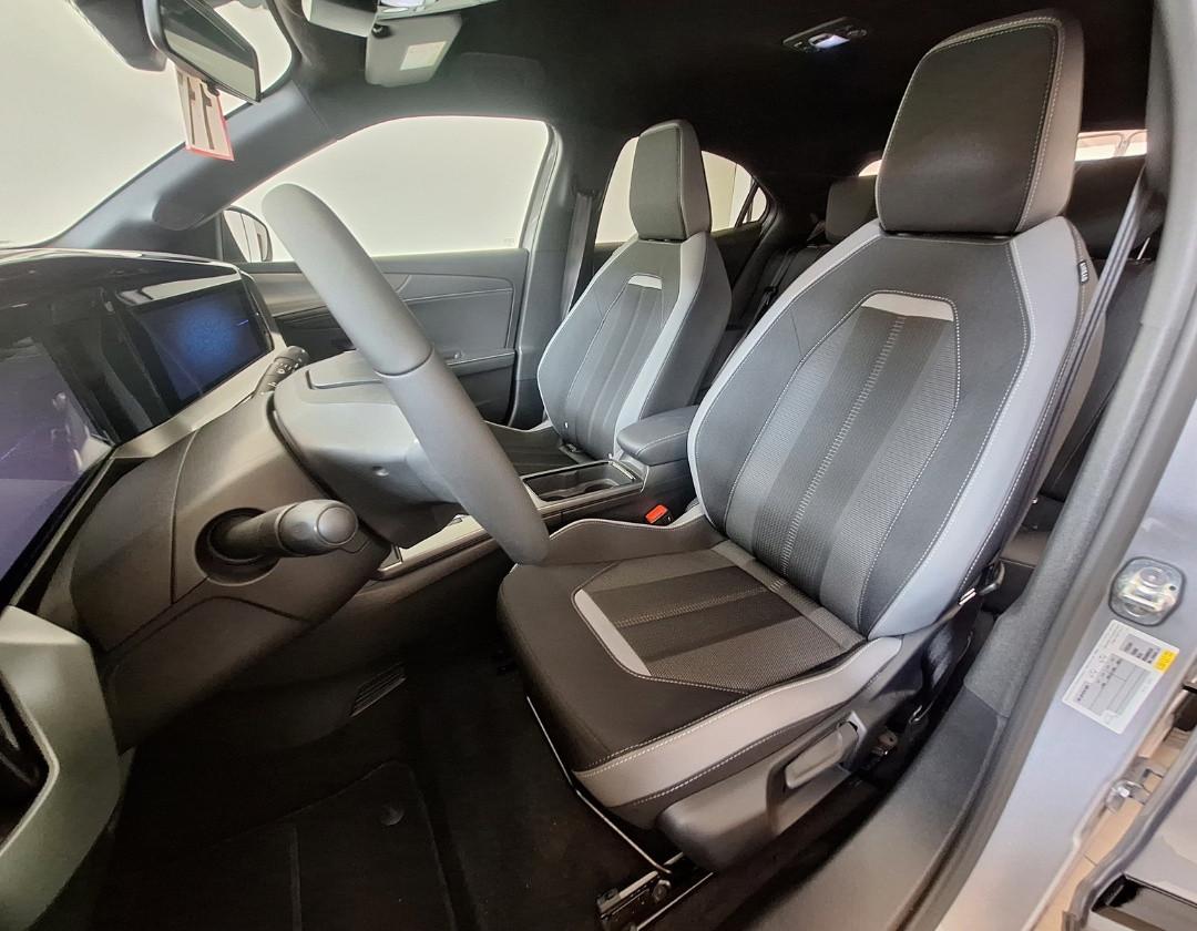 OPEL MOKKA GS Full-electric 156 cv