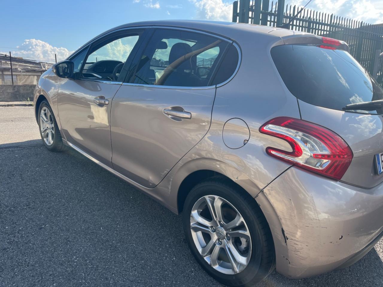 Peugeot 208 1.4 VTi 95 CV 5p. GPL Allure