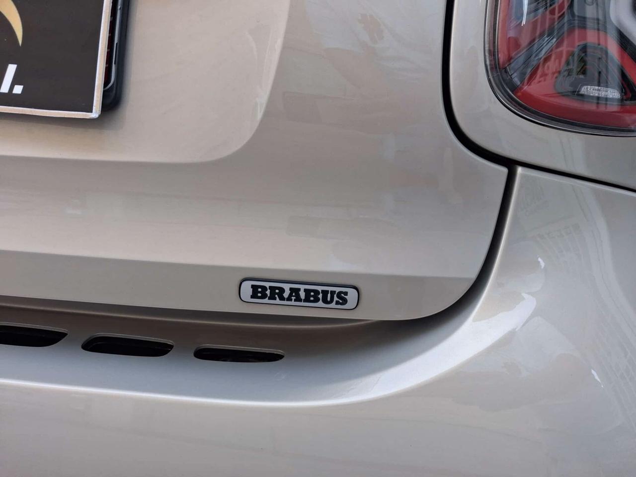 Smart ForTwo BRABUS 0.9 TURBO 109 C.V. ALLESTIMENTO ASTON MARTIN UNICA