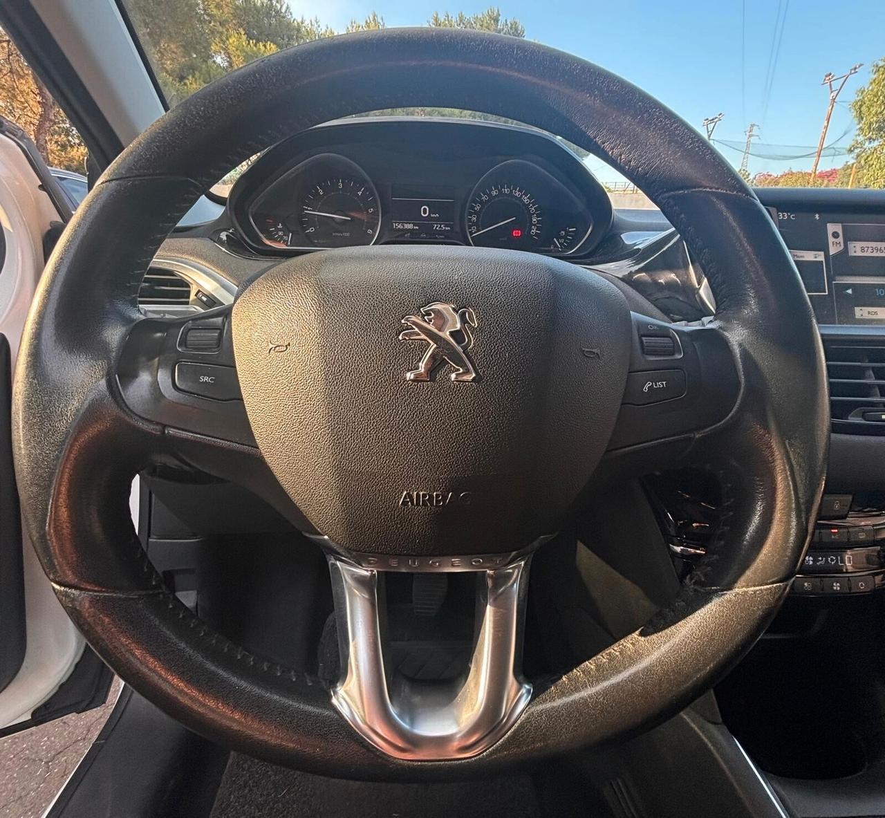 Peugeot 208 1.4 HDi 68 CV 5 porte Allure