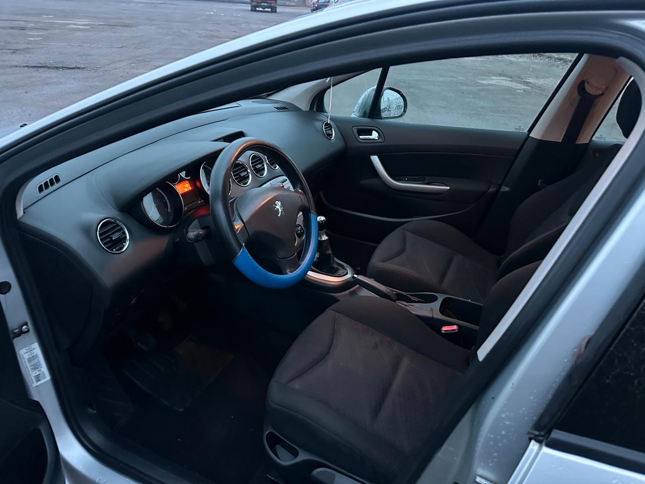 Peugeot 308 1.4 VTi 95CV 5p. Premium