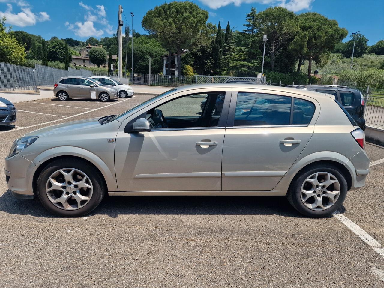 Opel Astra 1.7 CDTI 101CV 5 porte Cosmo