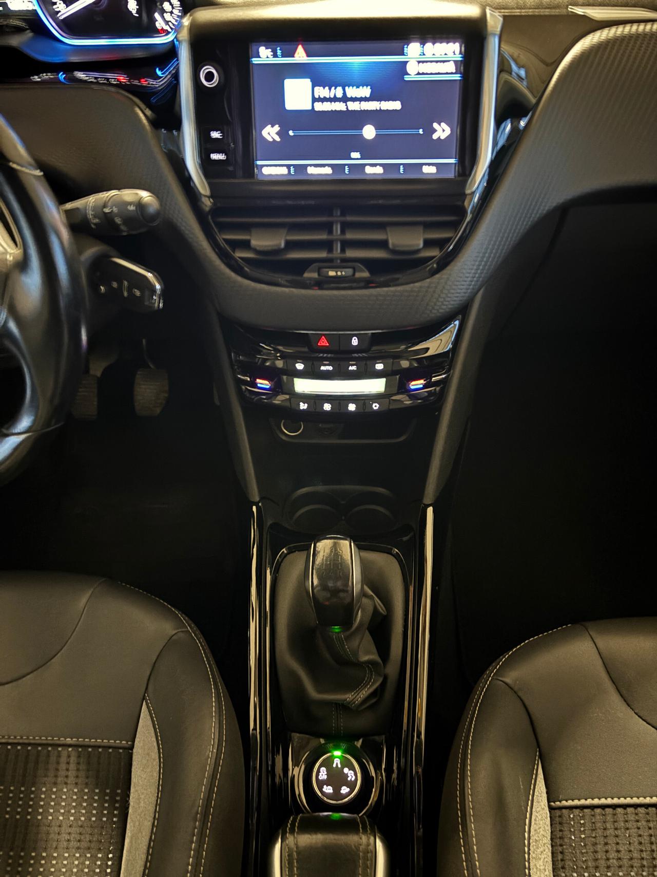 Peugeot 2008 1.2 PureTech Turbo 110CV S&S Allure