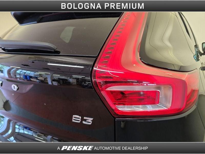 Volvo XC40 XC40 B3 automatico Plus Dark