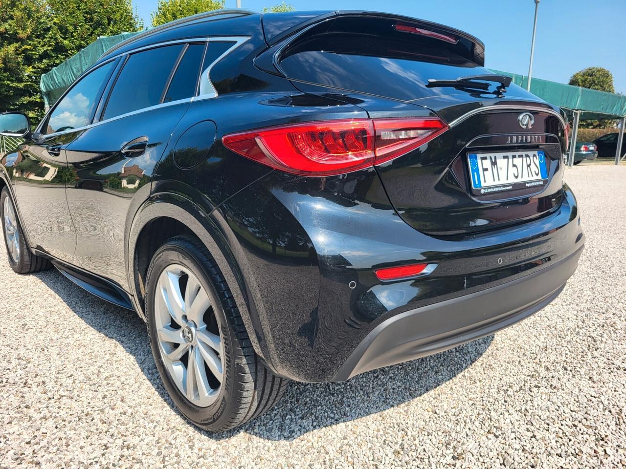 Infiniti Q30 1.5 diesel Premium Tech