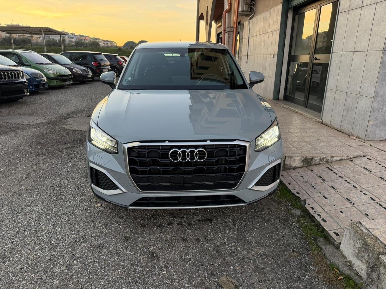 Audi Q2 30 TFSI Business