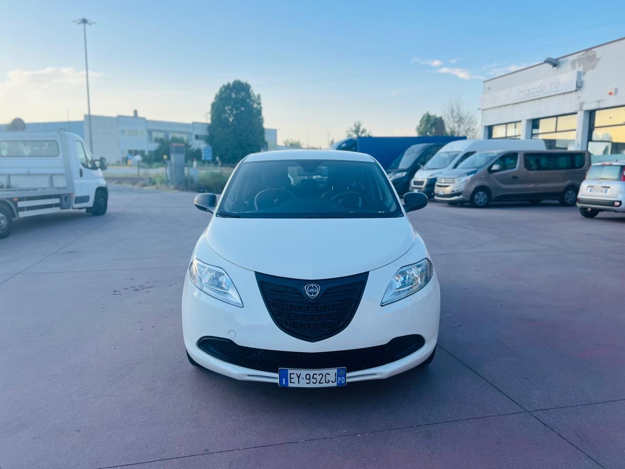 Lancia Ypsilon 1.2 69 CV 5 porte GPL Ecochic Platinum