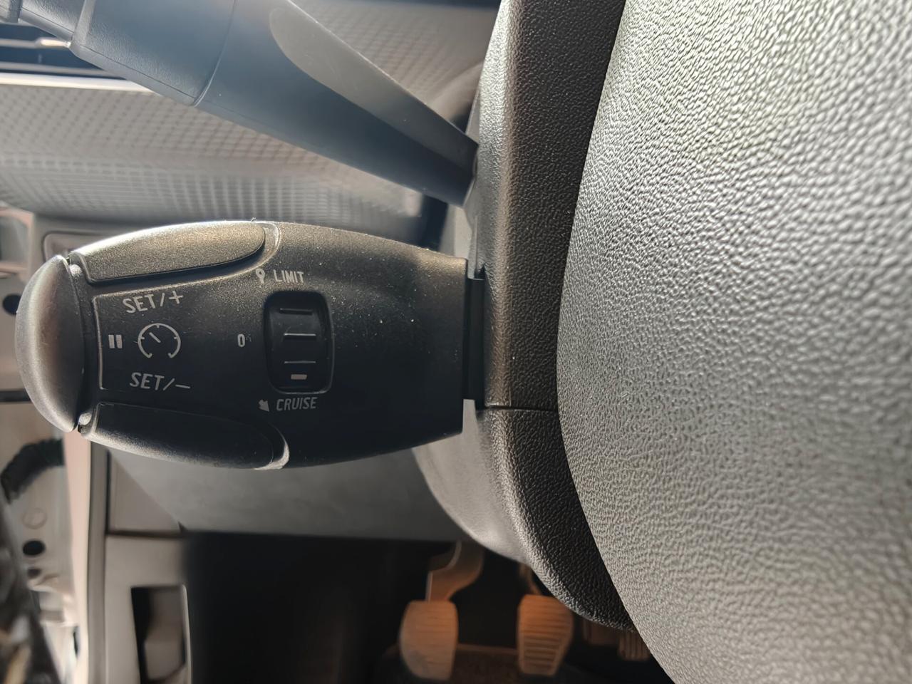 Peugeot 2008 BlueHDi 100 Allure
