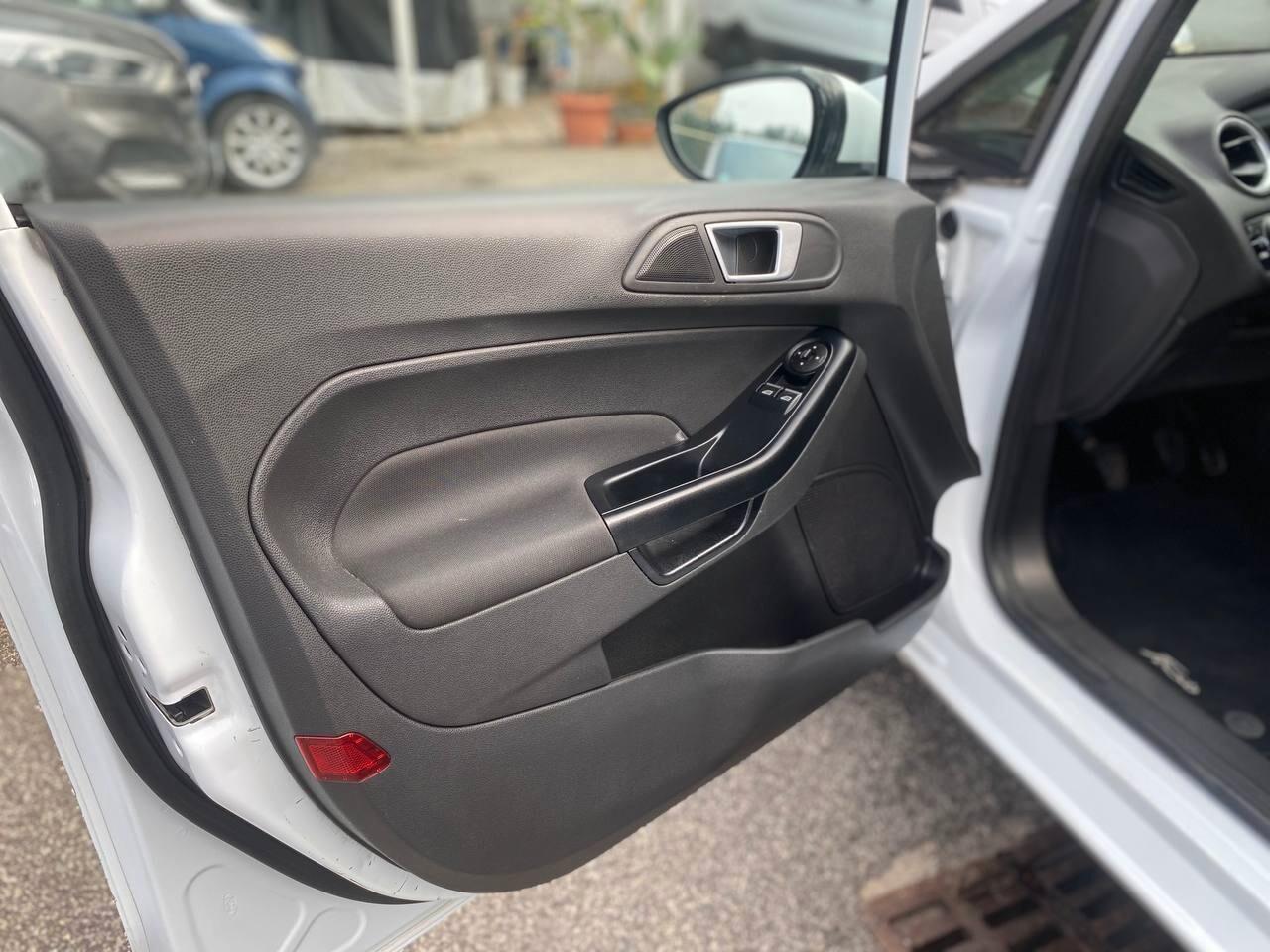 Ford Fiesta 1.5 TDCi 95CV 5 porte ST-Line