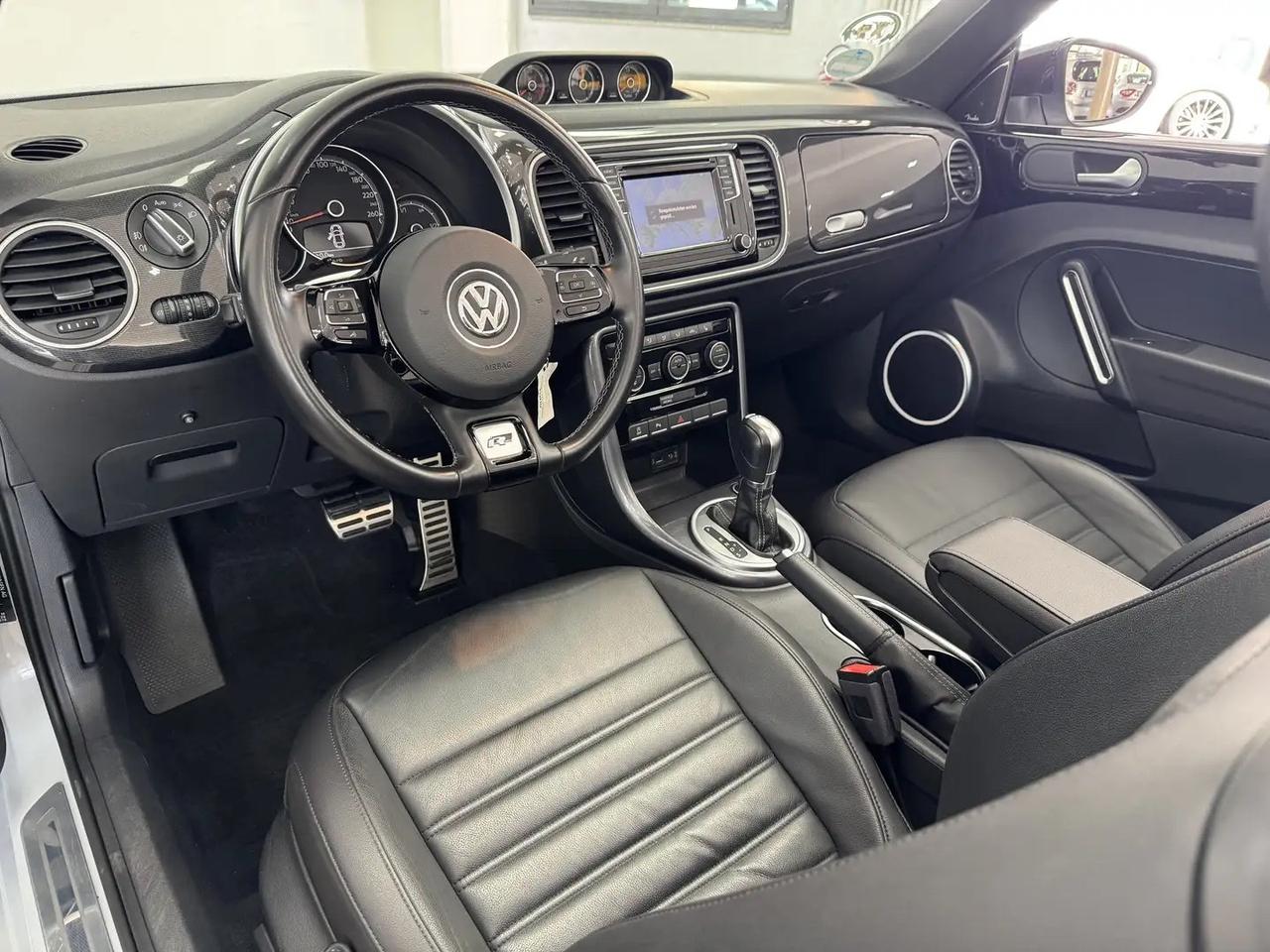 Volkswagen Maggiolino Cabrio 1.4 TSI DSG Sport BlueMotion Technology R LINE
